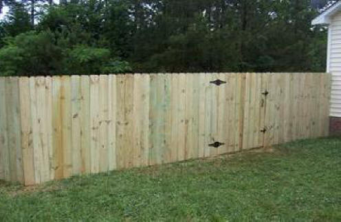 Dog Ear Privacy Fence Company / Installer